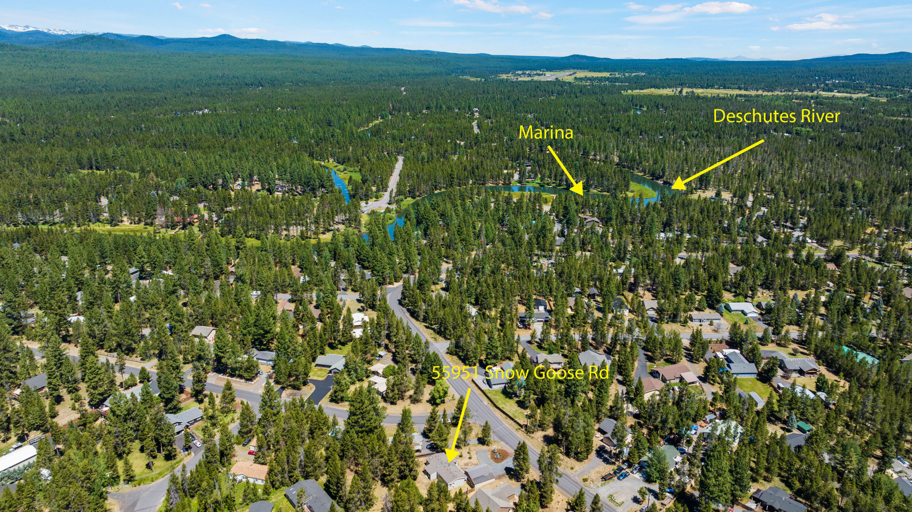 Property Photo: 55951 Snow Goose Road OR 97707