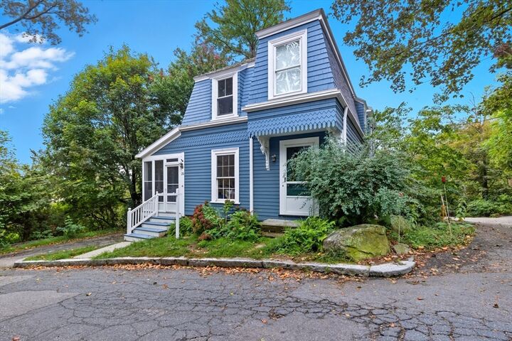 26 Centre Ave  Belmont MA 02478 photo