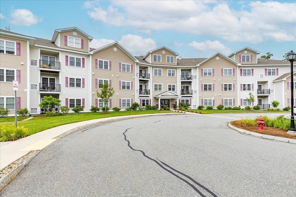 Property Photo:  360 Andover 2304  MA 01923 