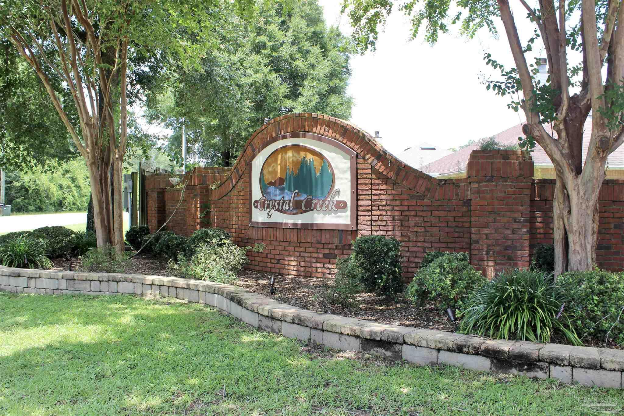 Property Photo: 7332 Tannehill Dr FL 32526