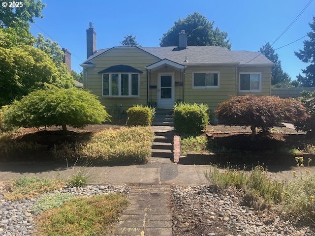 Property Photo:  3326 NE 80th Ave  OR 97213 