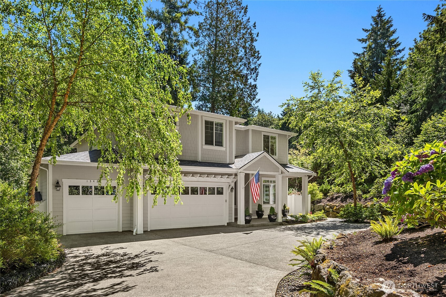 13424 N Madison Avenue NE  Bainbridge Island WA 98110 photo