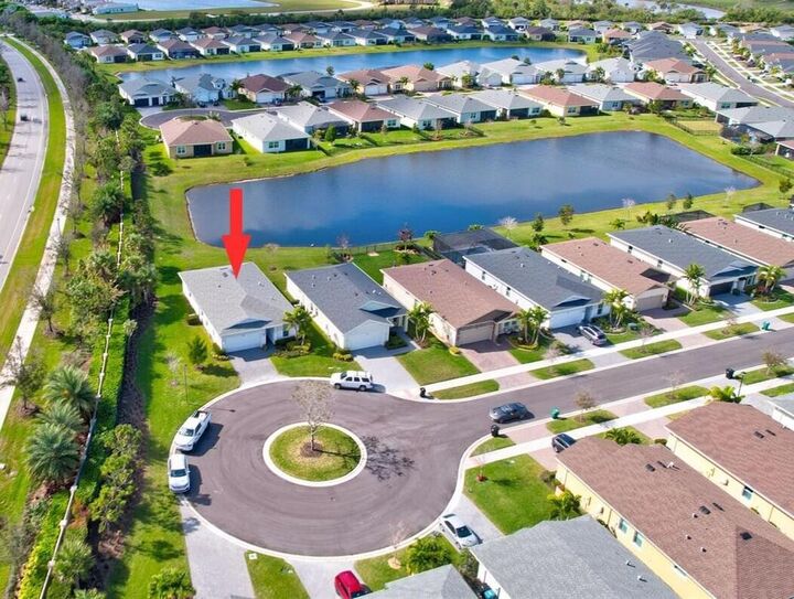 Property Photo:  548 SE Plumeria Drive  FL 34984 