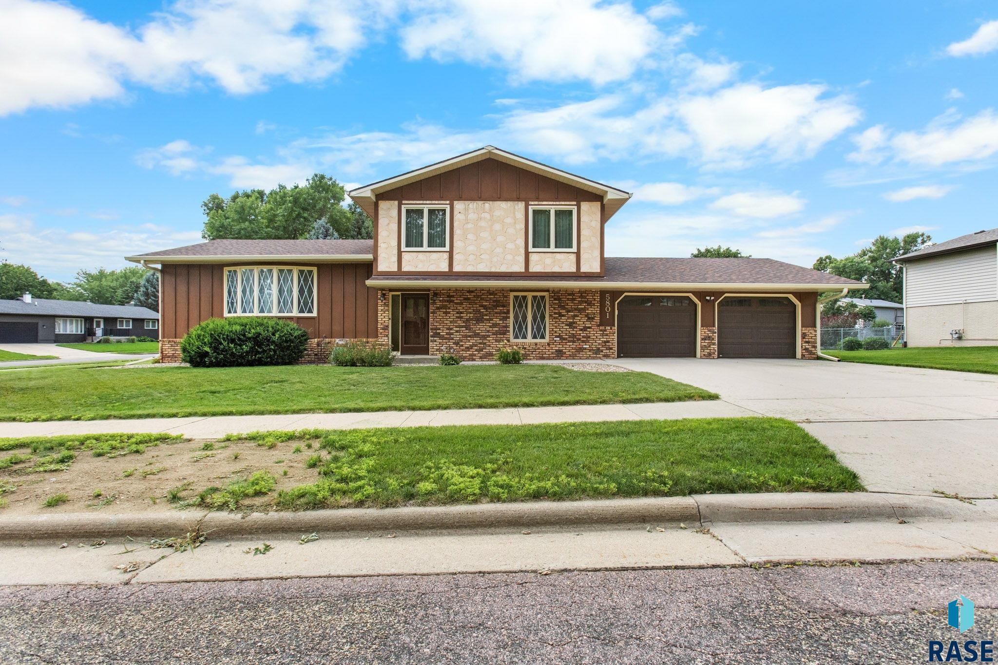 Property Photo:  5801 W Westminster Dr  SD 57106-0664 