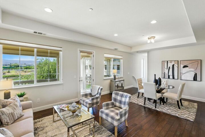 Property Photo: 636 Fan Tail Way 905 CA 94063