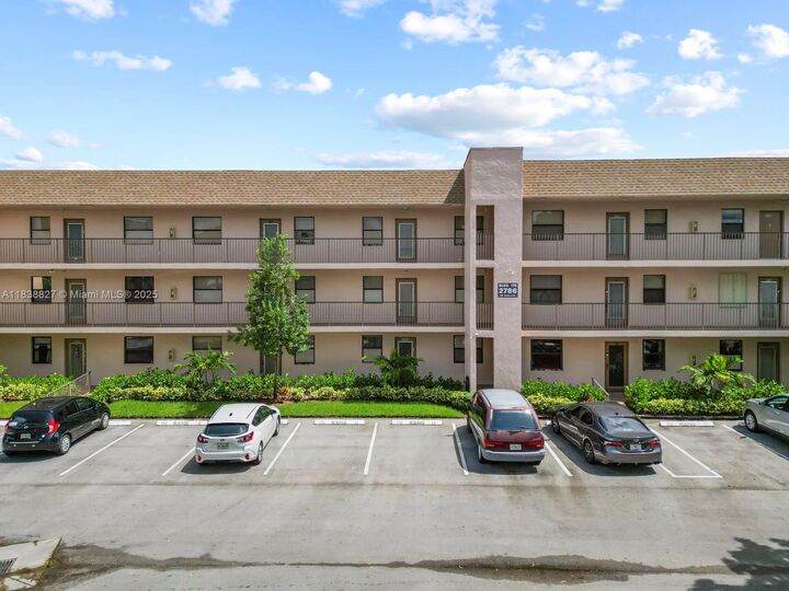 Property Photo: 2786 NW 104th Ave 304 FL 33322