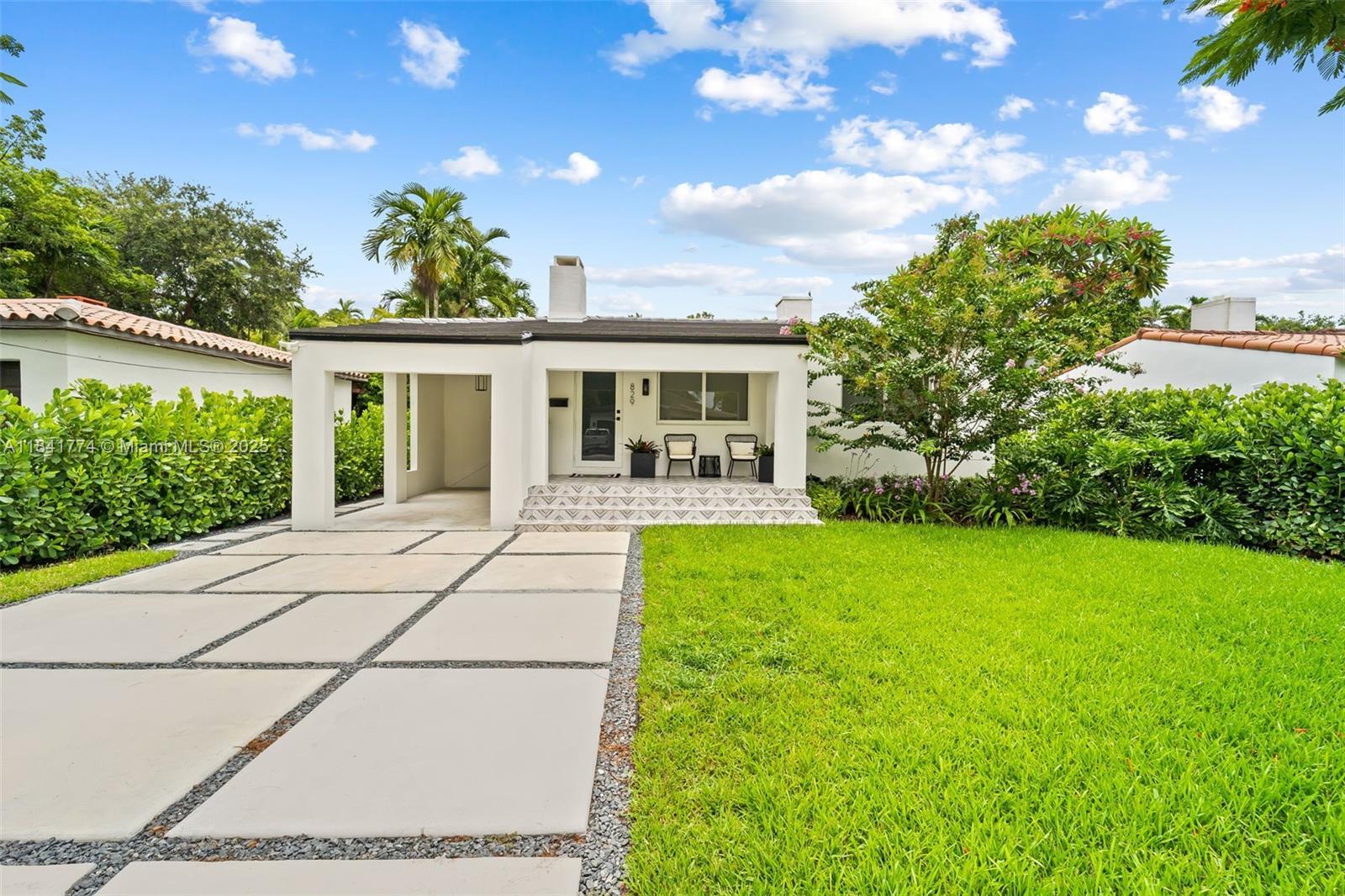 Property Photo: 829 Granada Groves Ct 0 FL 33134