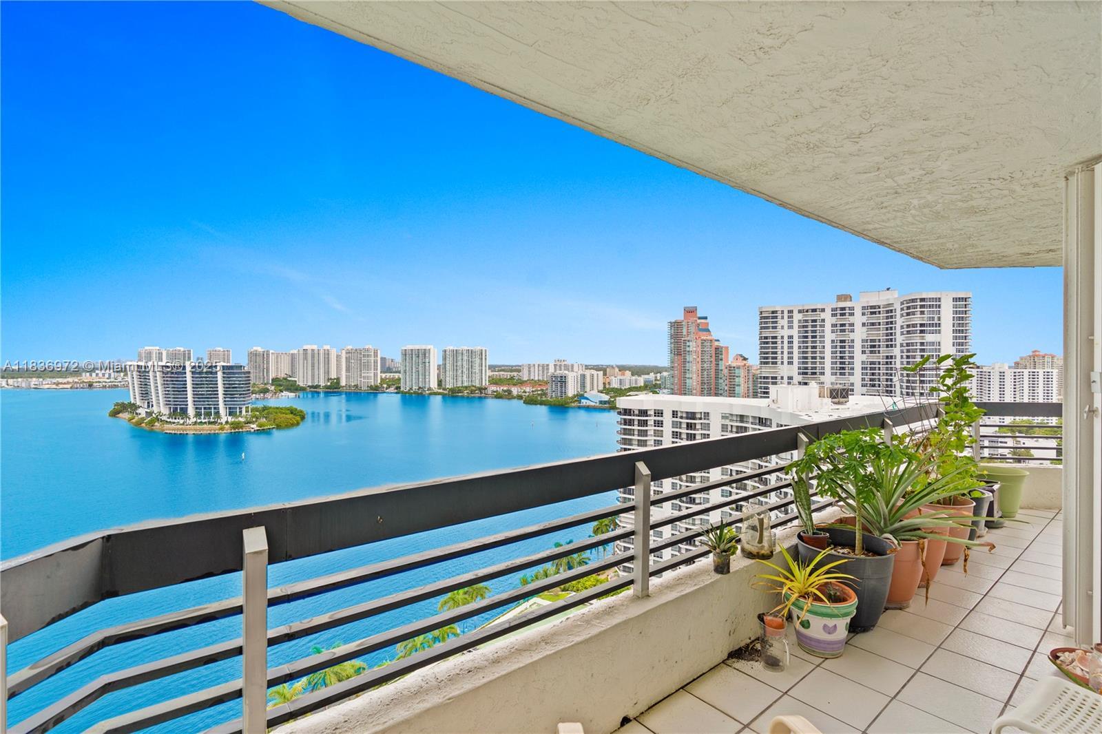 Property Photo: 19101 NE 36th Ct 2405 FL 33180