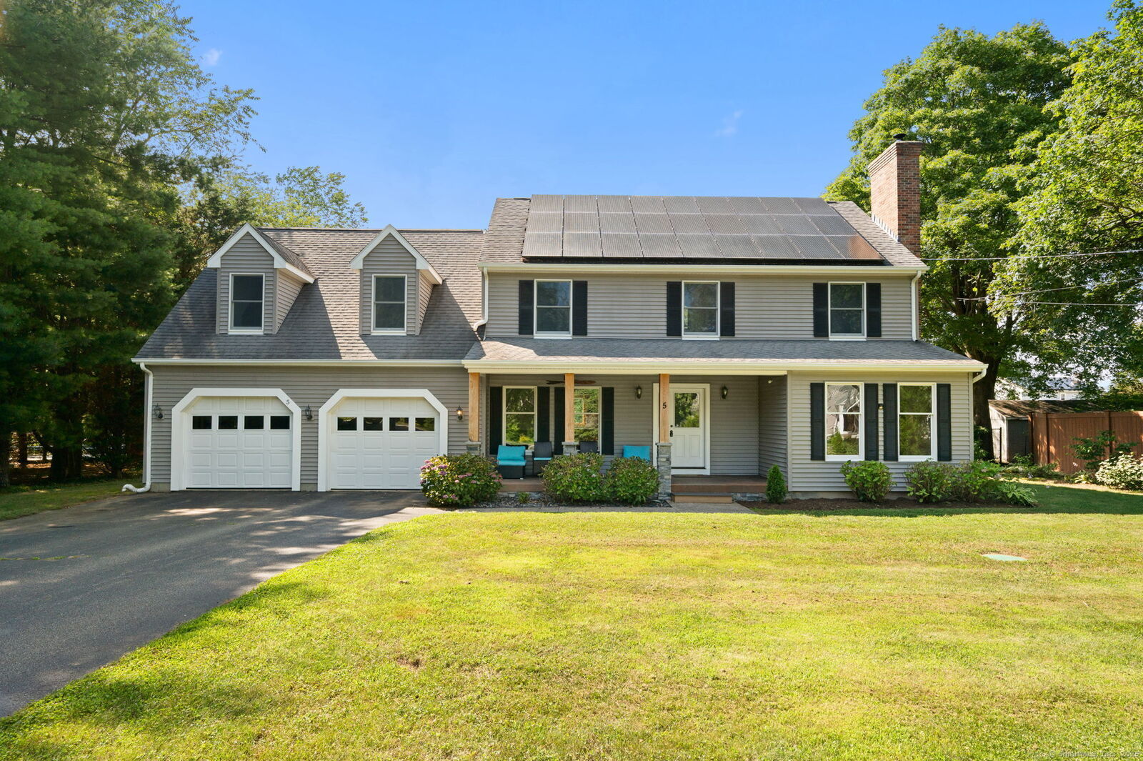 Property Photo: 5 Allyn Lane CT 06335