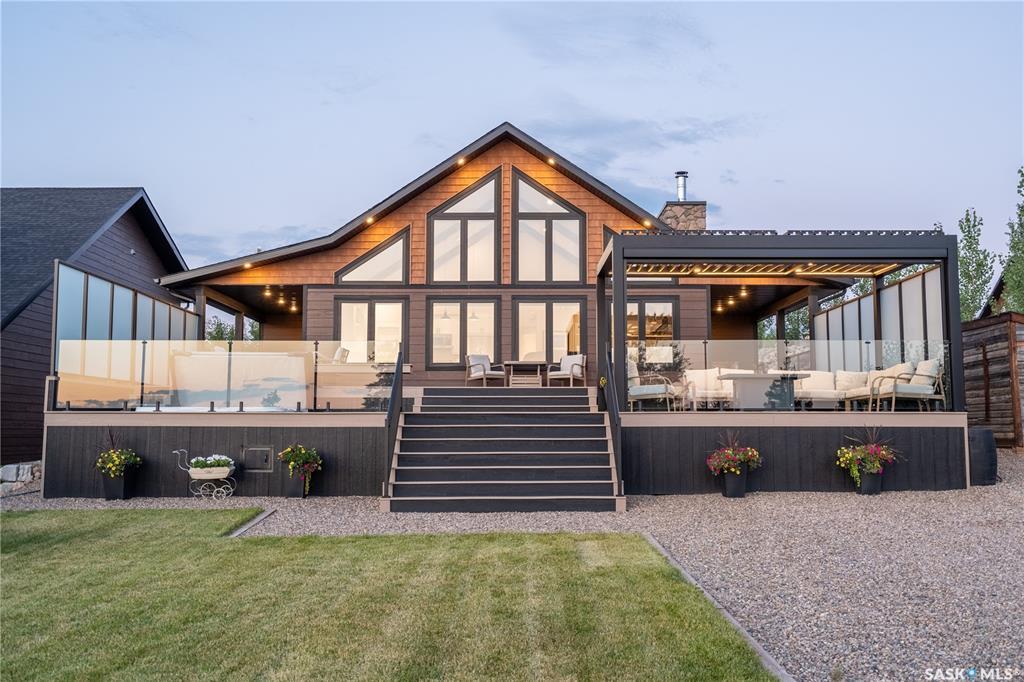Property Photo: 801 Spruce Street SK S0M 1A0