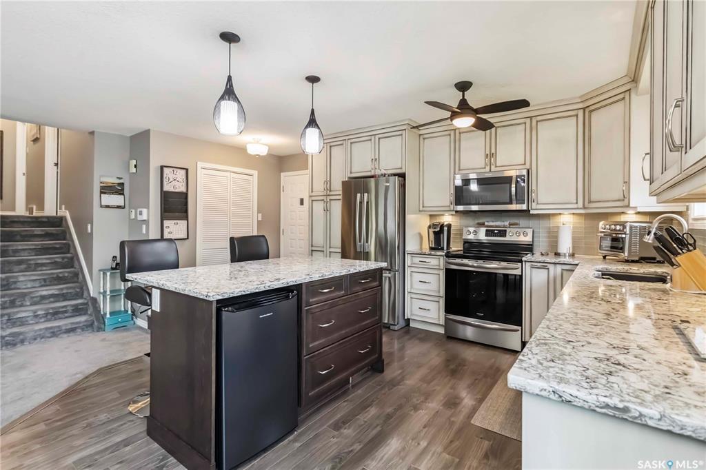 Property Photo: 347 Delaronde Road SK S7J 3Y5