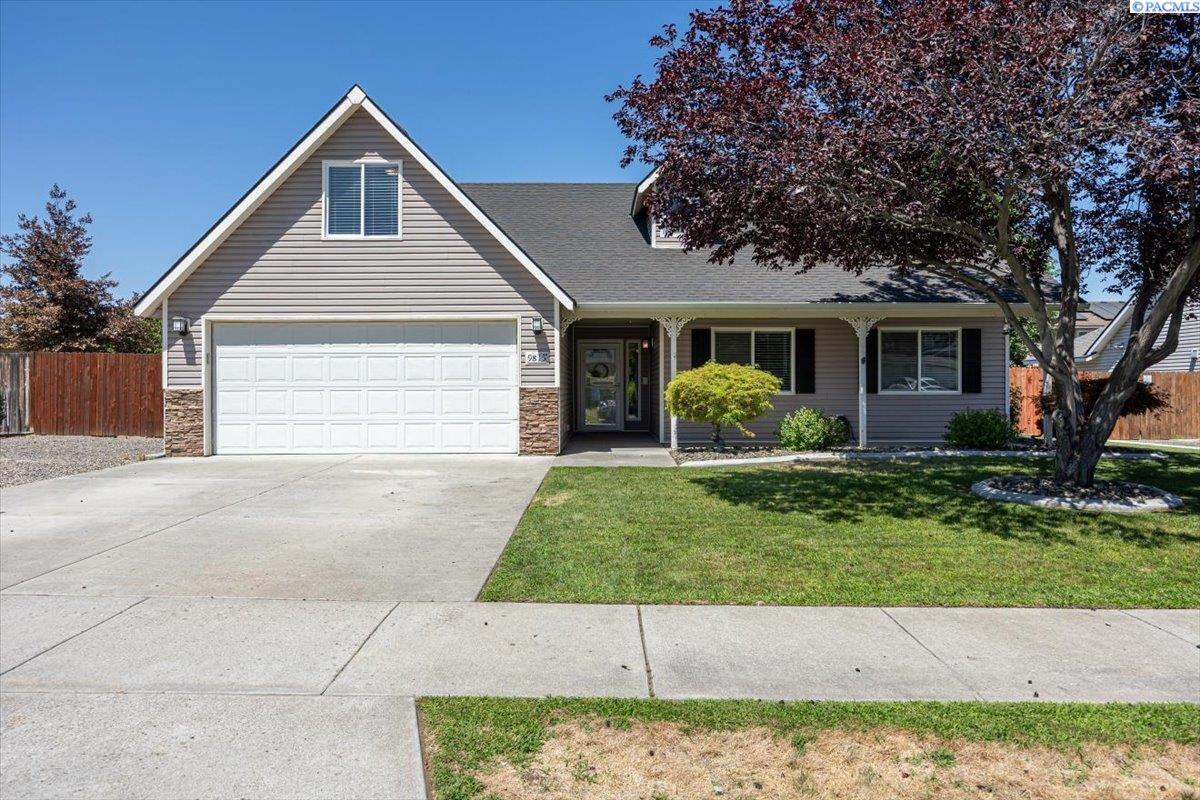 Property Photo: 9815 Chelan Ct. WA 99301
