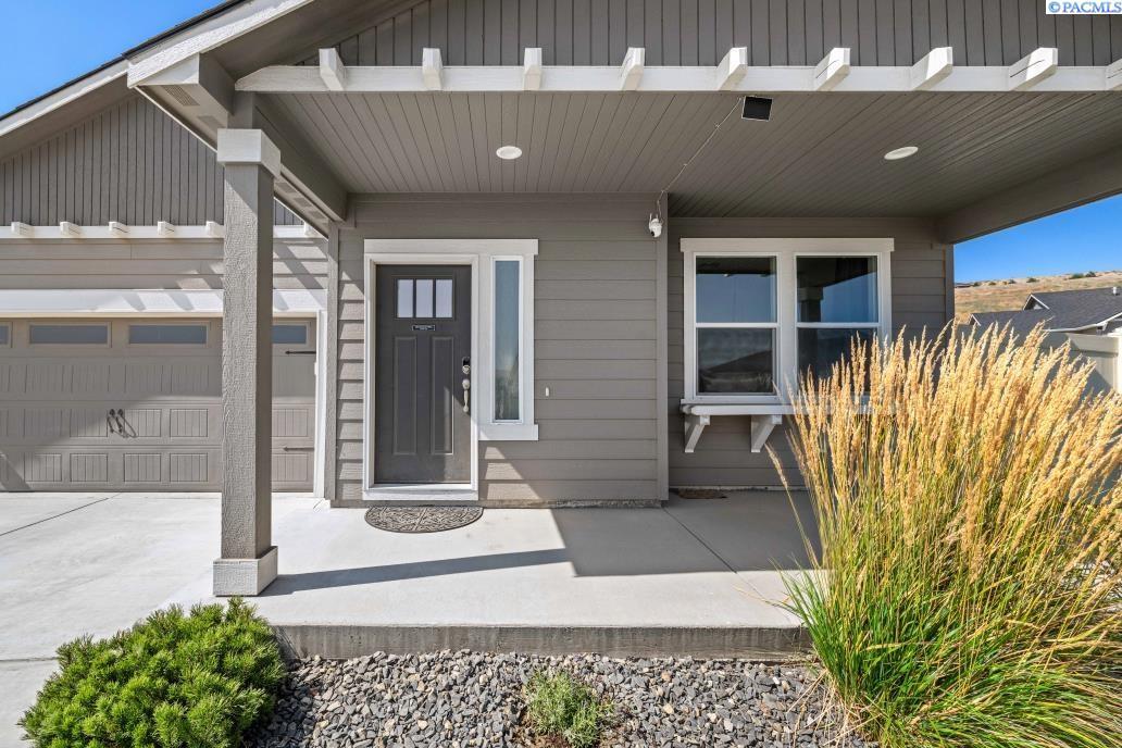 Property Photo: 6824 W 27th Ave WA 99338