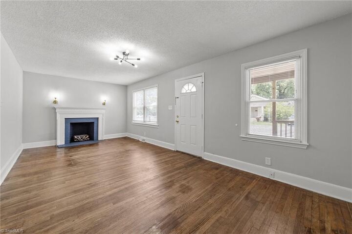 Property Photo: 908 Lincoln Street NC 27105