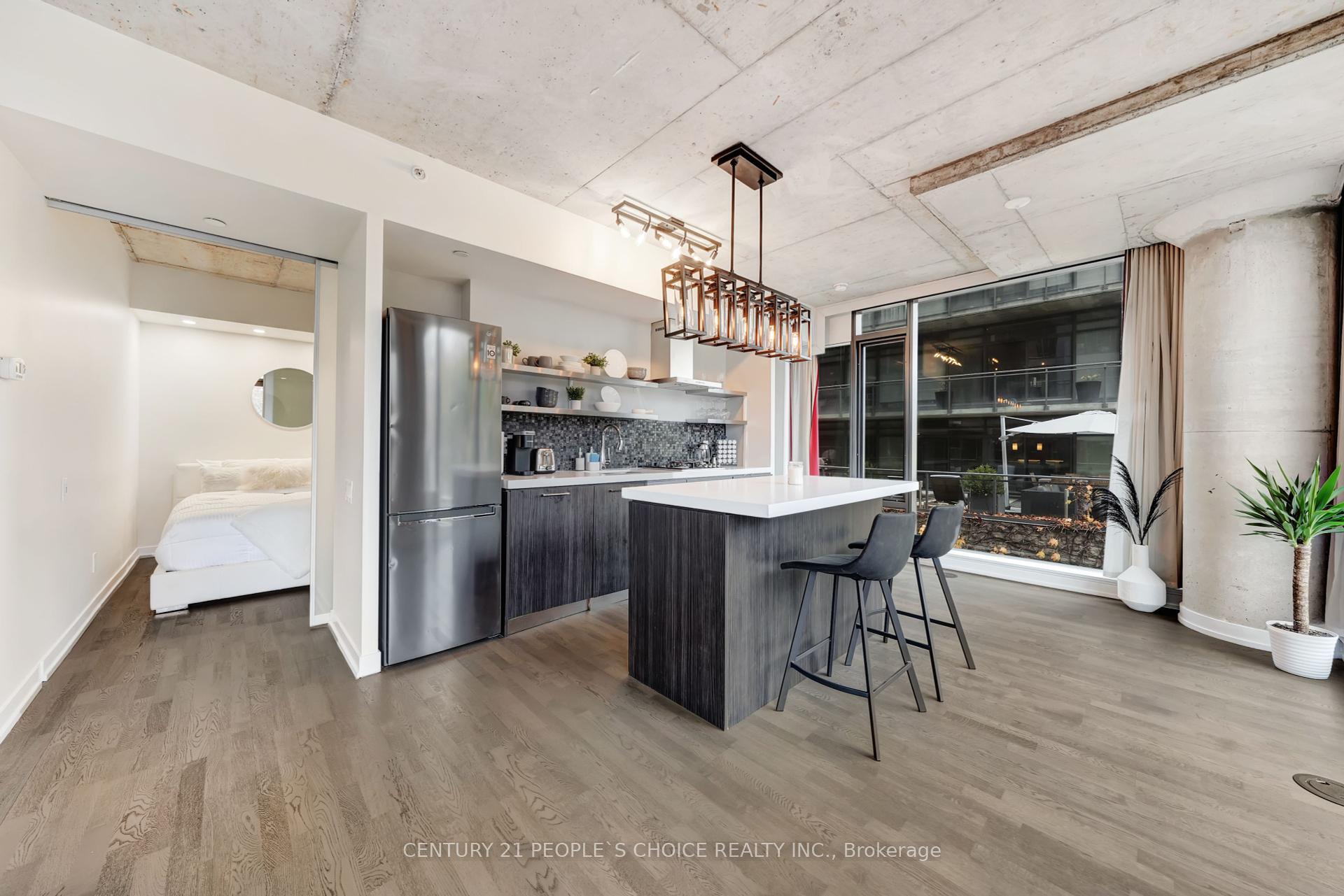 Photo de la propriété:  560 King Street W 305  ON M5V 1M3 