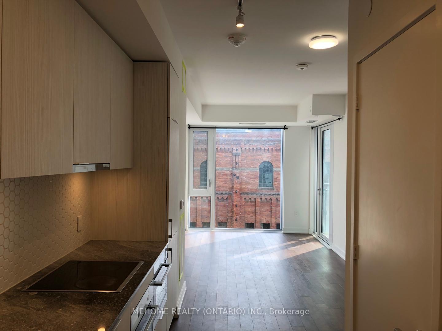 Property Photo: 158 Front Street E 402 ON M5A 0K9