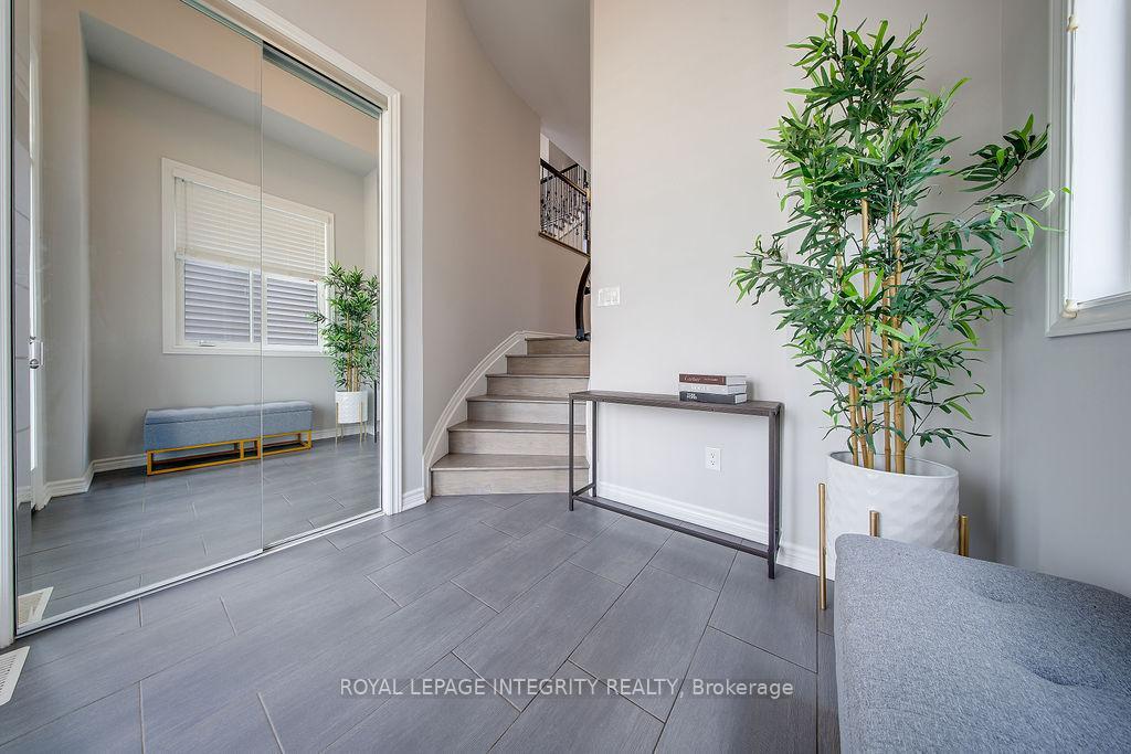 Photo de la propriété: 405 Aphelion Crescent ON K2J 6N6