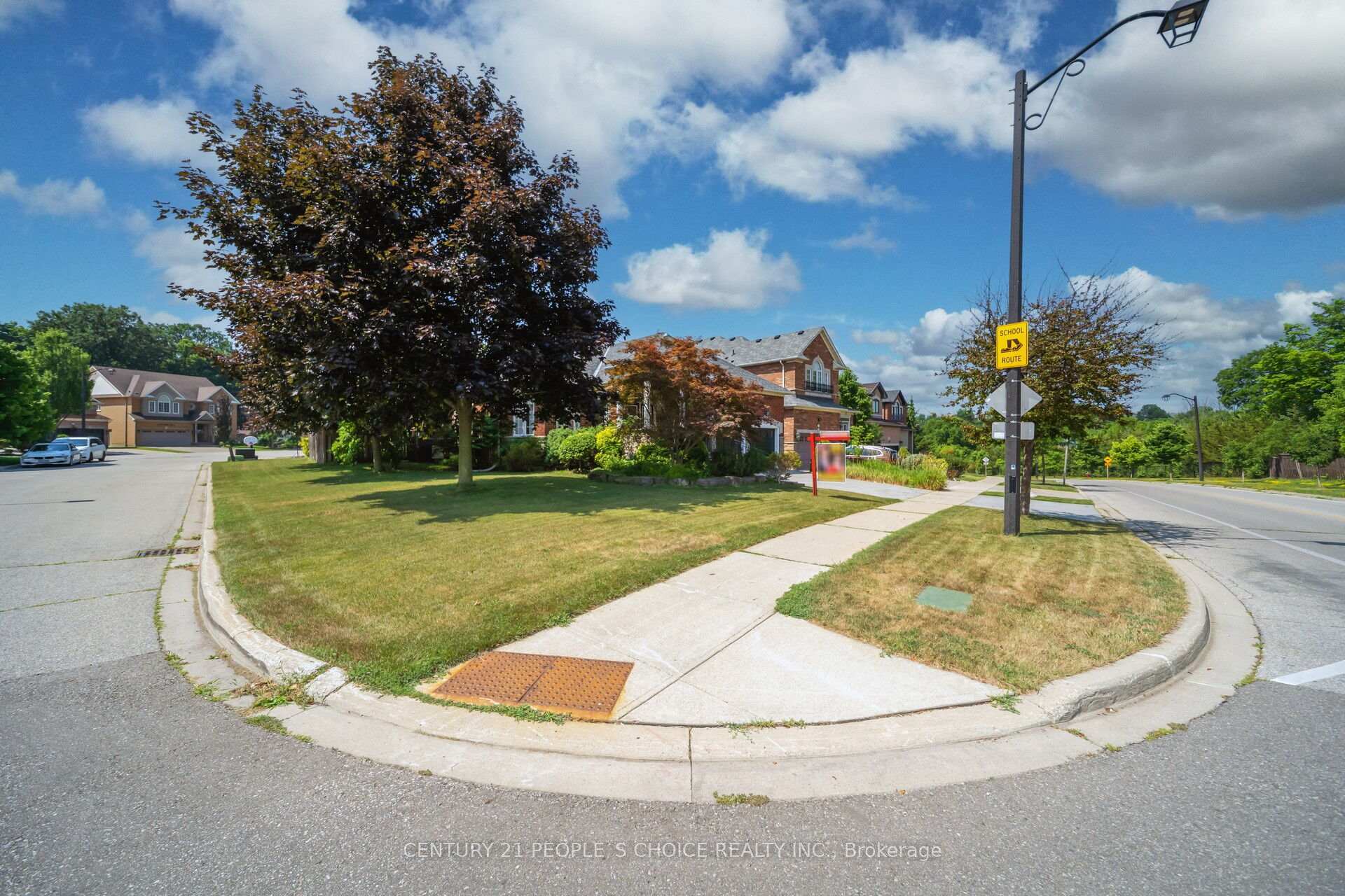 Property Photo: 944 Sombrero Way ON L5W 1S9