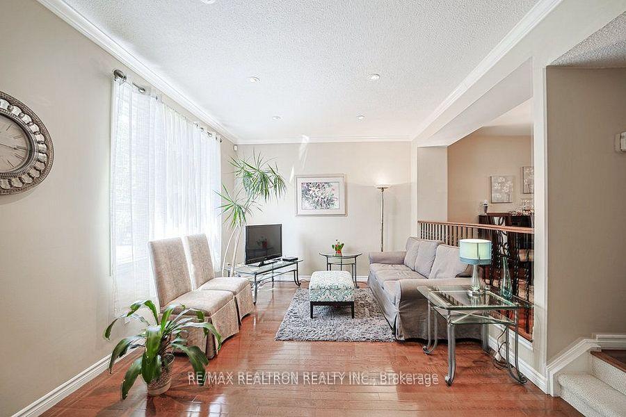 Property Photo: 1350 Glenanna Road 38 ON L1V 2V9