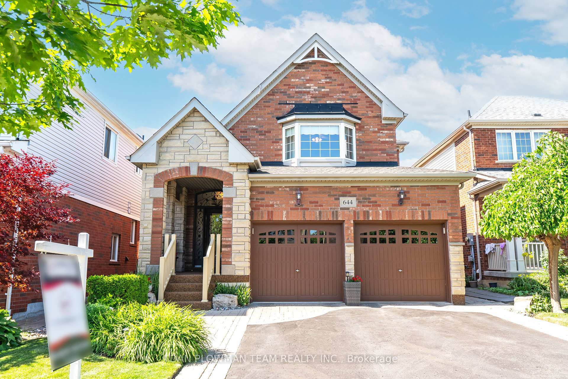 Property Photo:  644 Blackwood Boulevard  ON L1K 0G7 