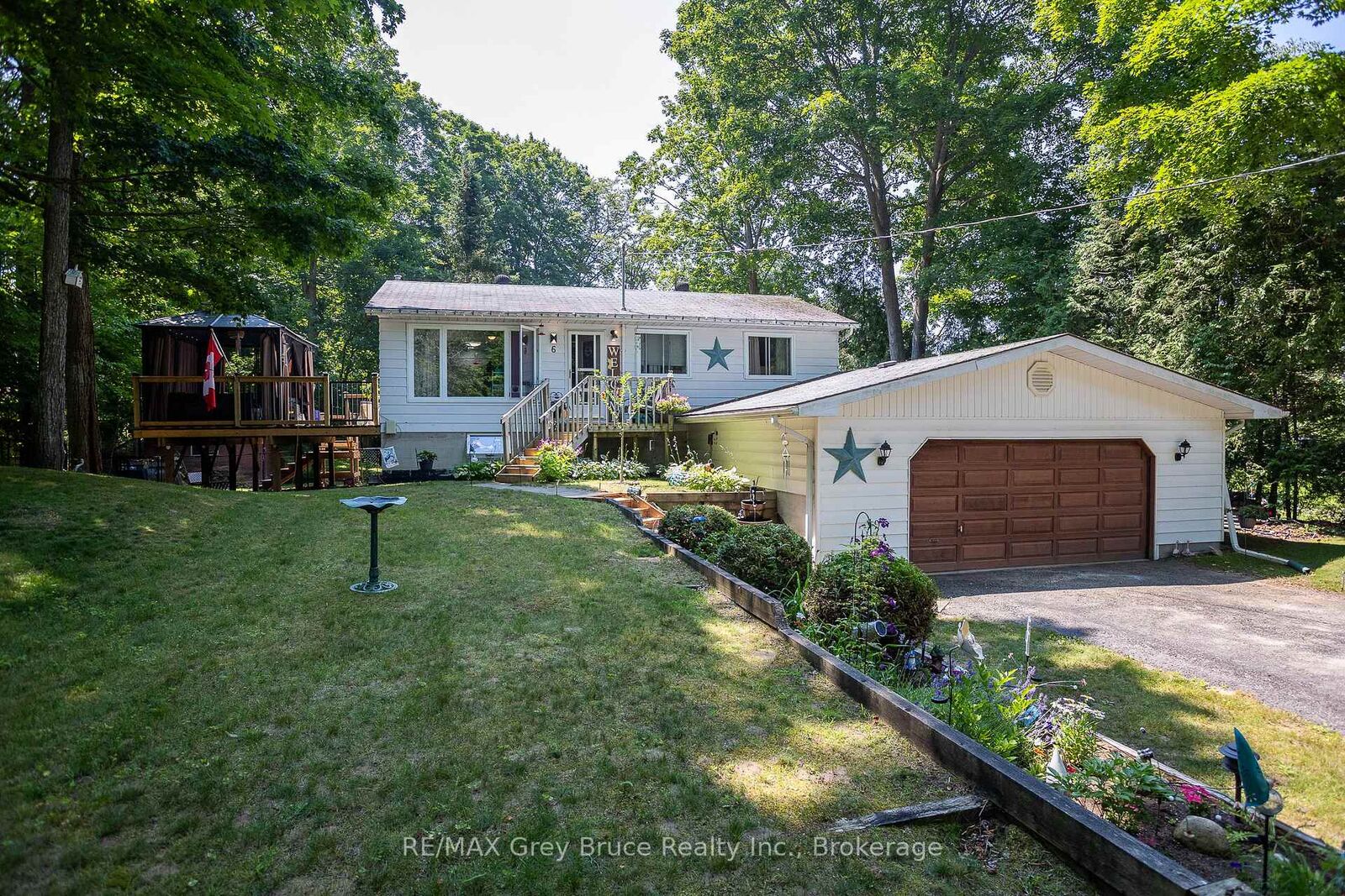 Property Photo:  6 Jewel Bridge Road  ON N0H 2G0 