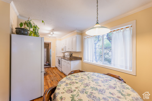 Property Photo: 786 E Lake Cir. Cir UT 84106