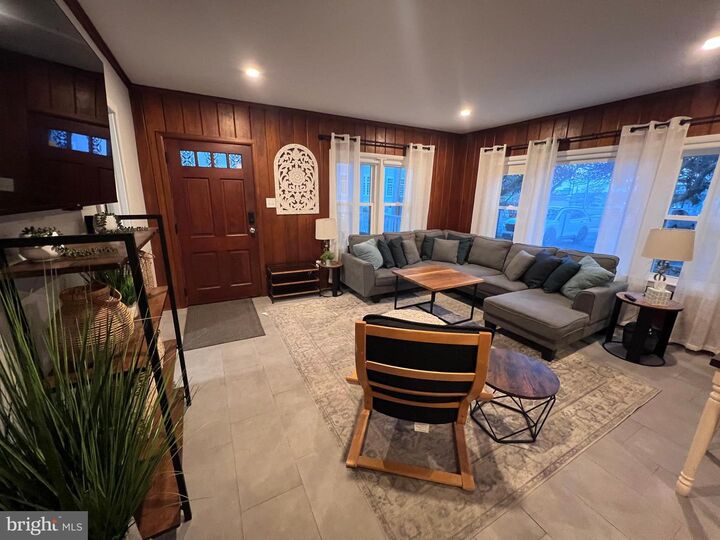 Property Photo:  1407 Saint Louis Avenue 1  MD 21842