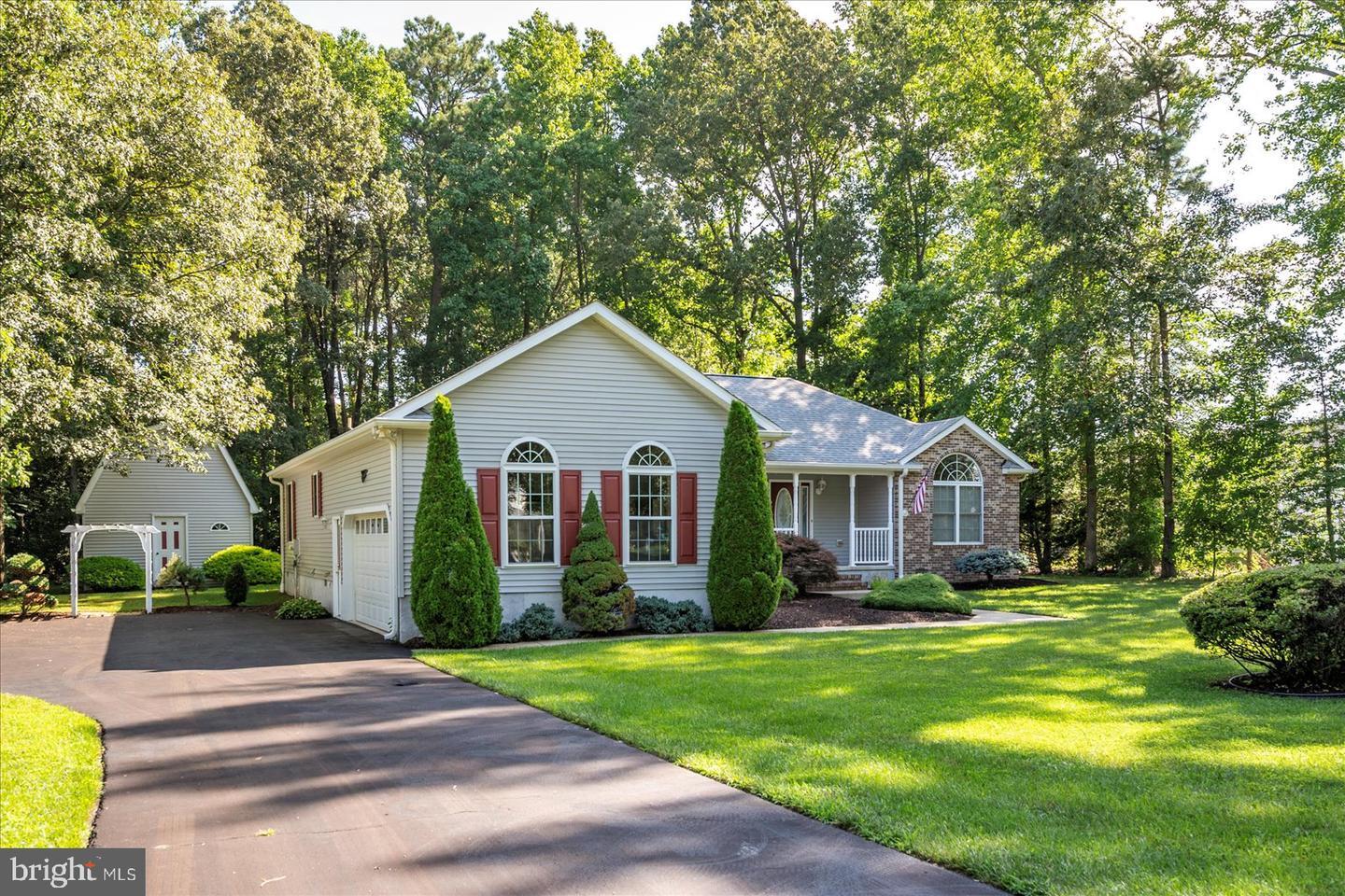 Property Photo: 22256 Holly View Court DE 19933
