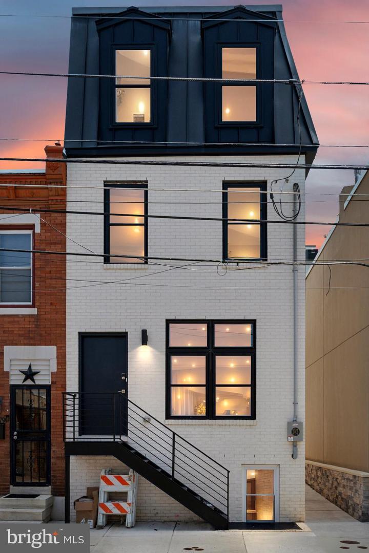 Property Photo:  3077 Salmon Street  PA 19134 