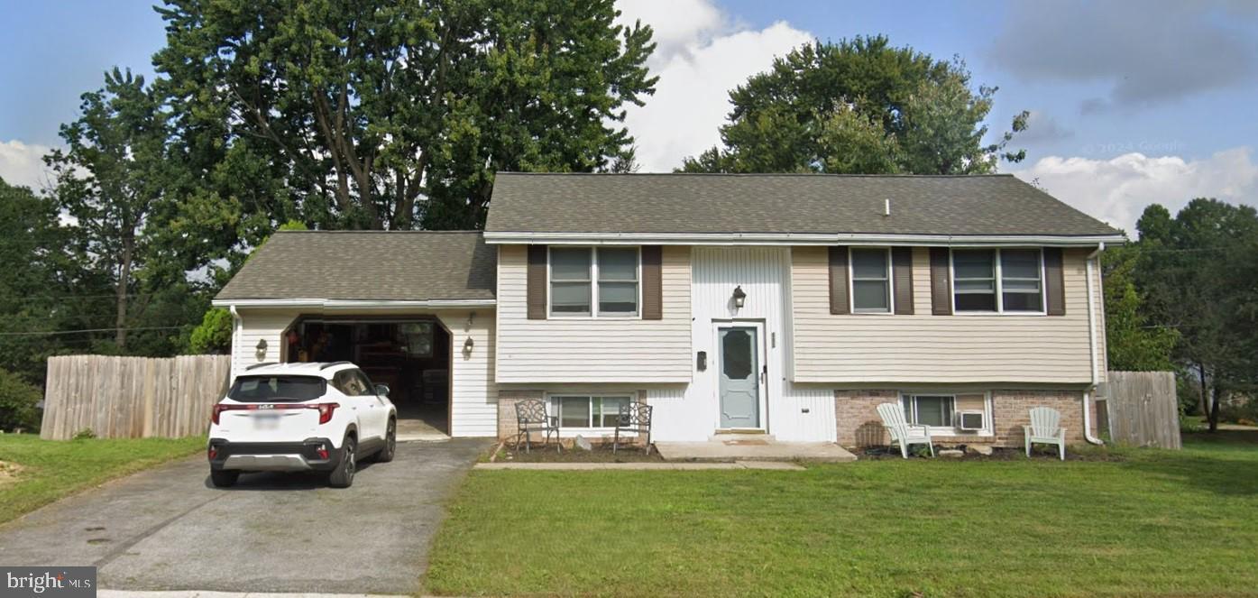111 Oxford Drive  Lititz PA 17543 photo