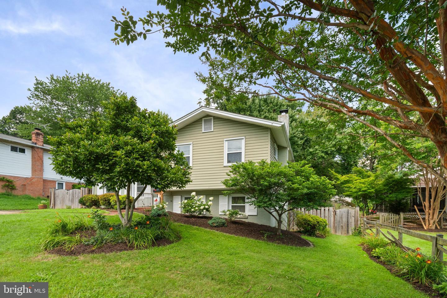 Property Photo:  3620 Heritage Lane  VA 22030 