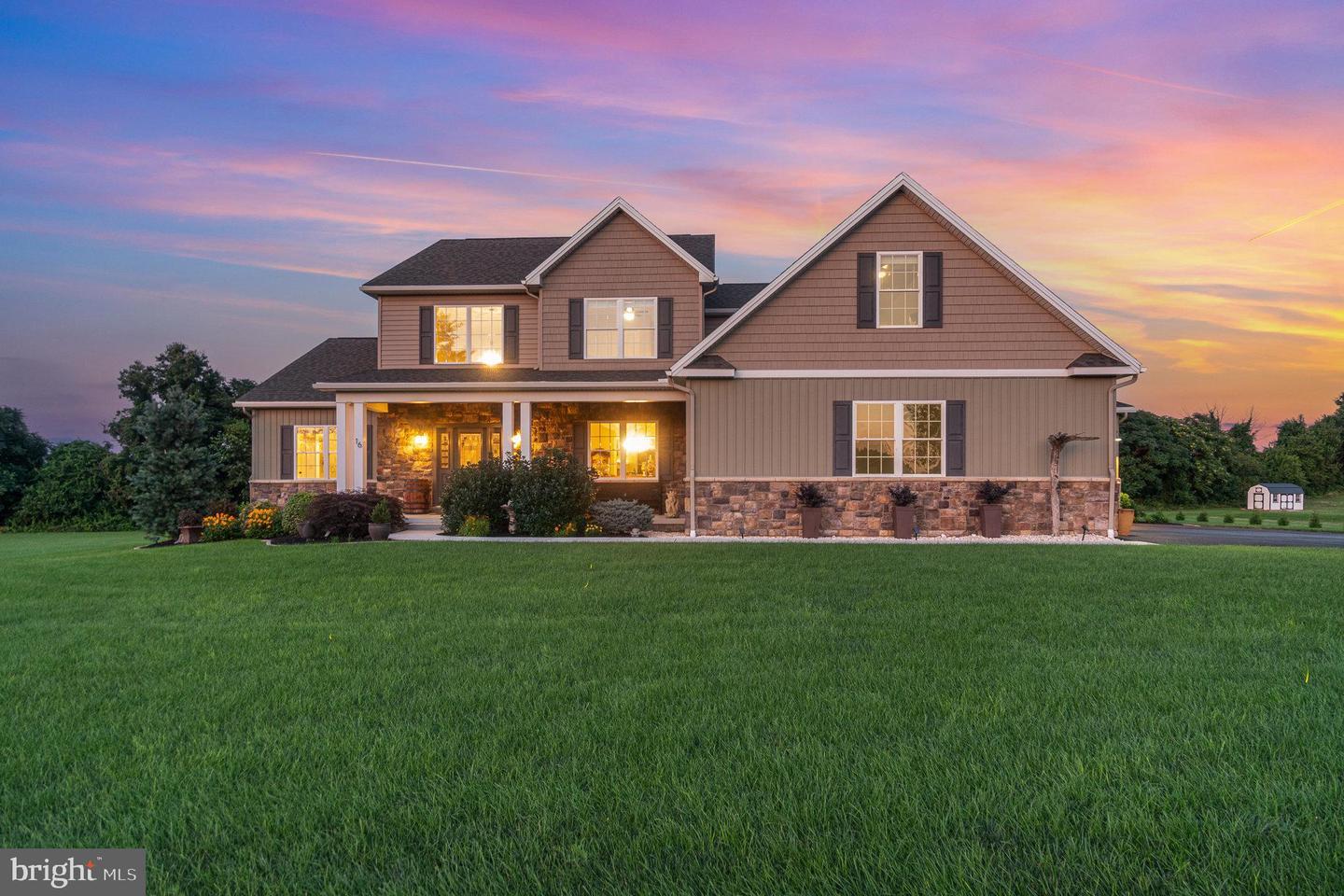 Property Photo:  16 Peyton Drive  PA 17015 