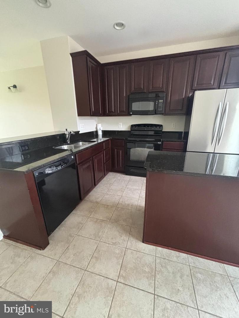 Property Photo:  14036 Cannondale Way  VA 20155 