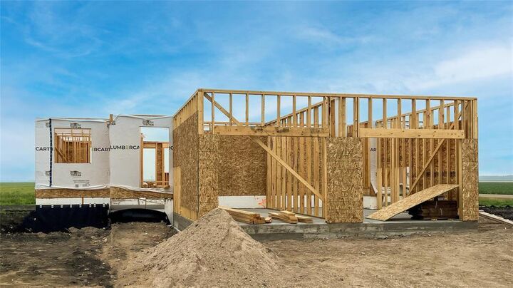 Property Photo: 397 Normandeau Avenue MB R5H 0C7