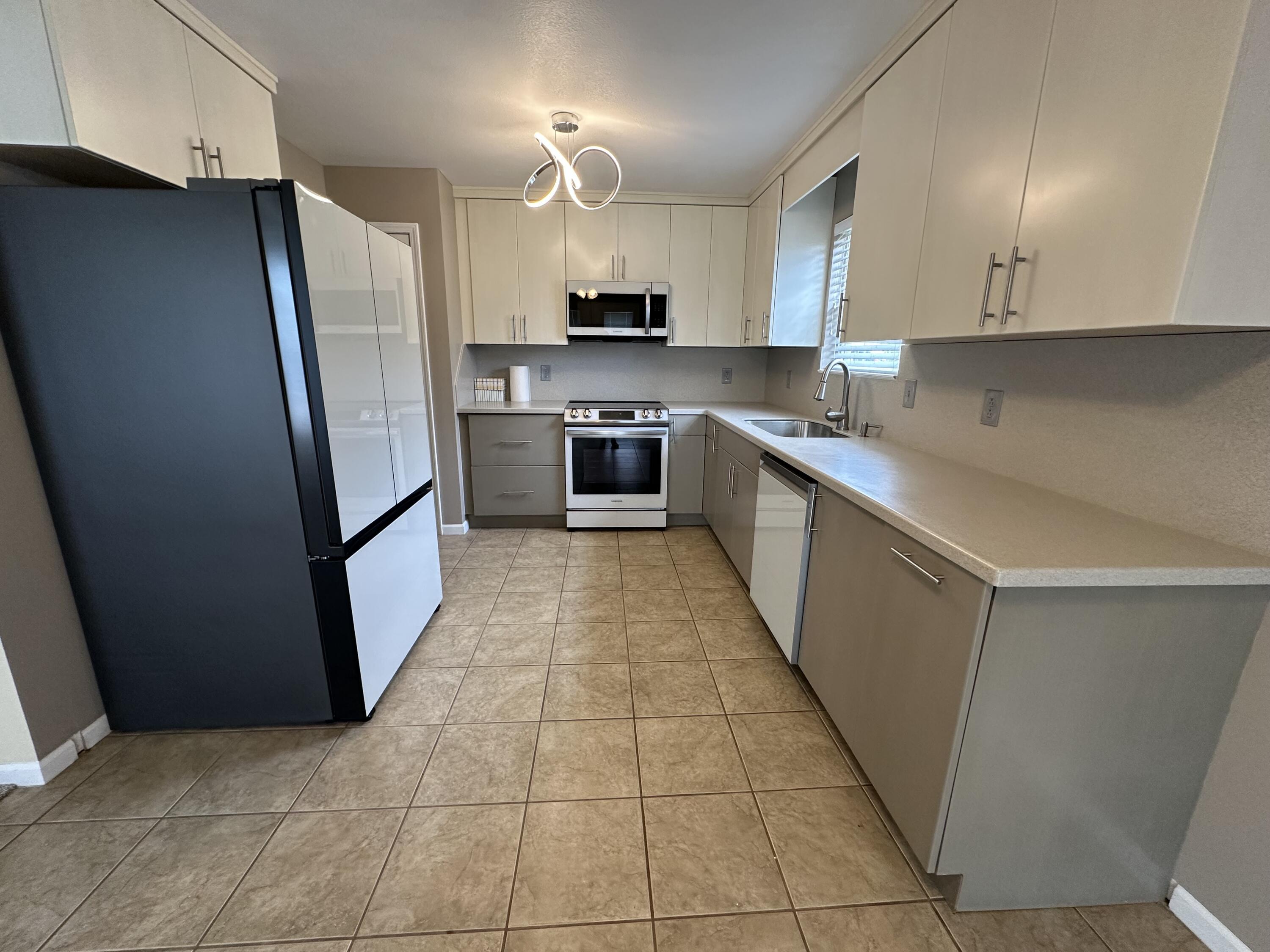 Property Photo: 100 Port Way MO 65201