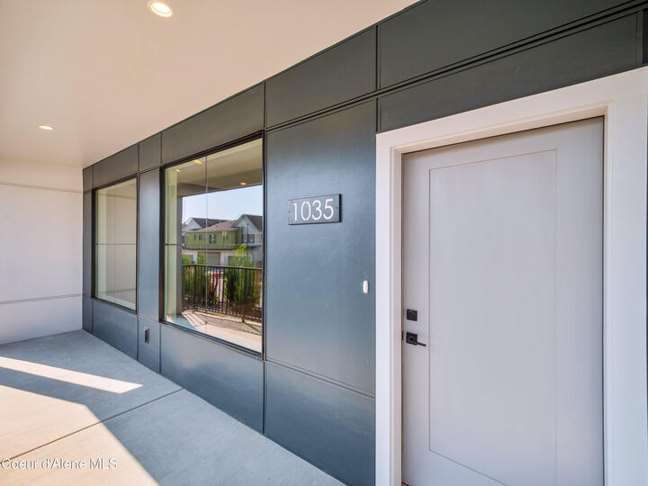 Property Photo: 1035 E Railroad Ave ID 83854