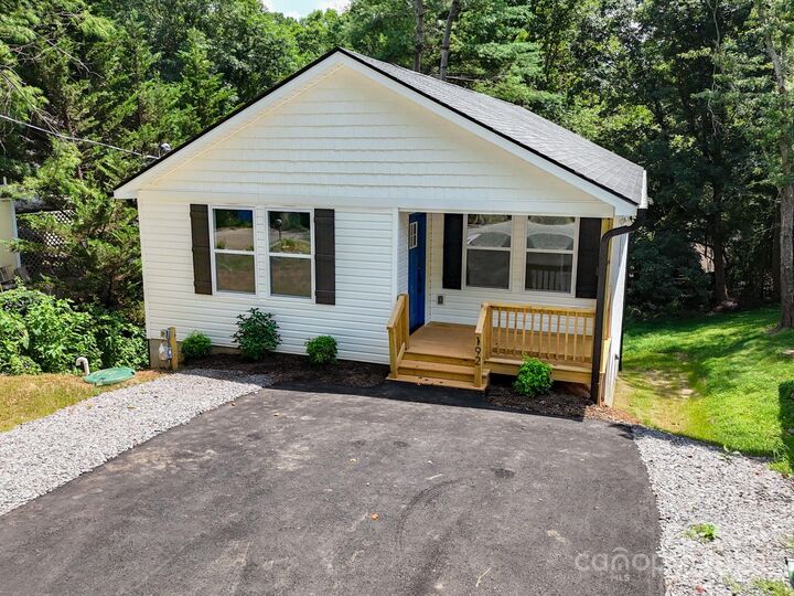 Property Photo: 192 Appalachian Way NC 28806