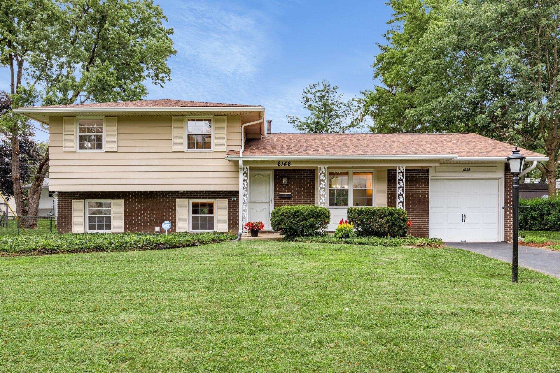 Property Photo:  6146 Oakfield E Drive  OH 43229 