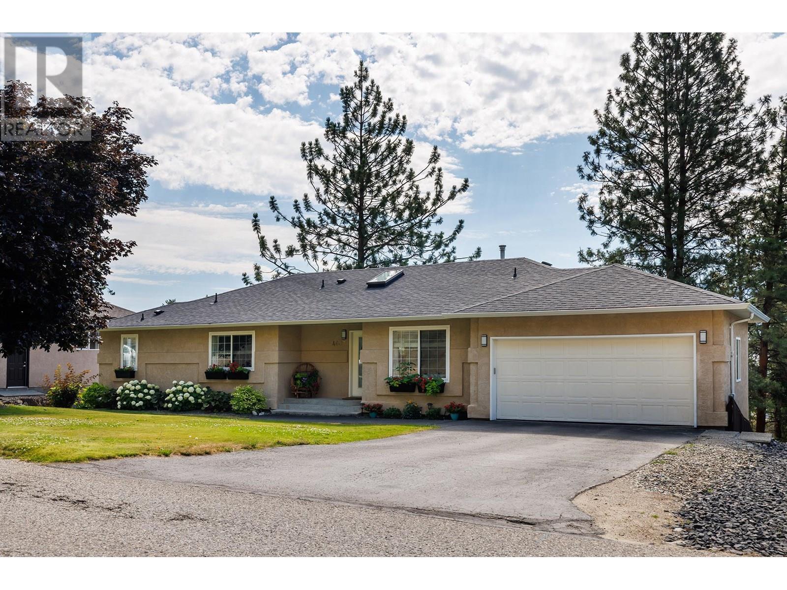 Property Photo: 4607 Ponderosa Drive BC V0H 1X5