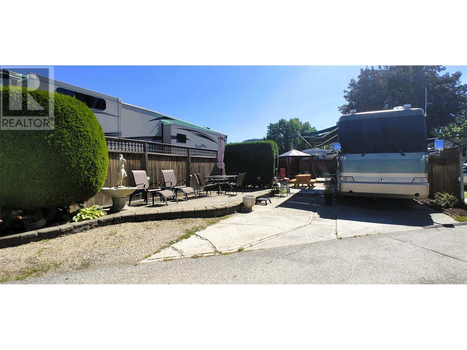 415 Commonwealth Road 143  Kelowna BC V4V 1P4 photo