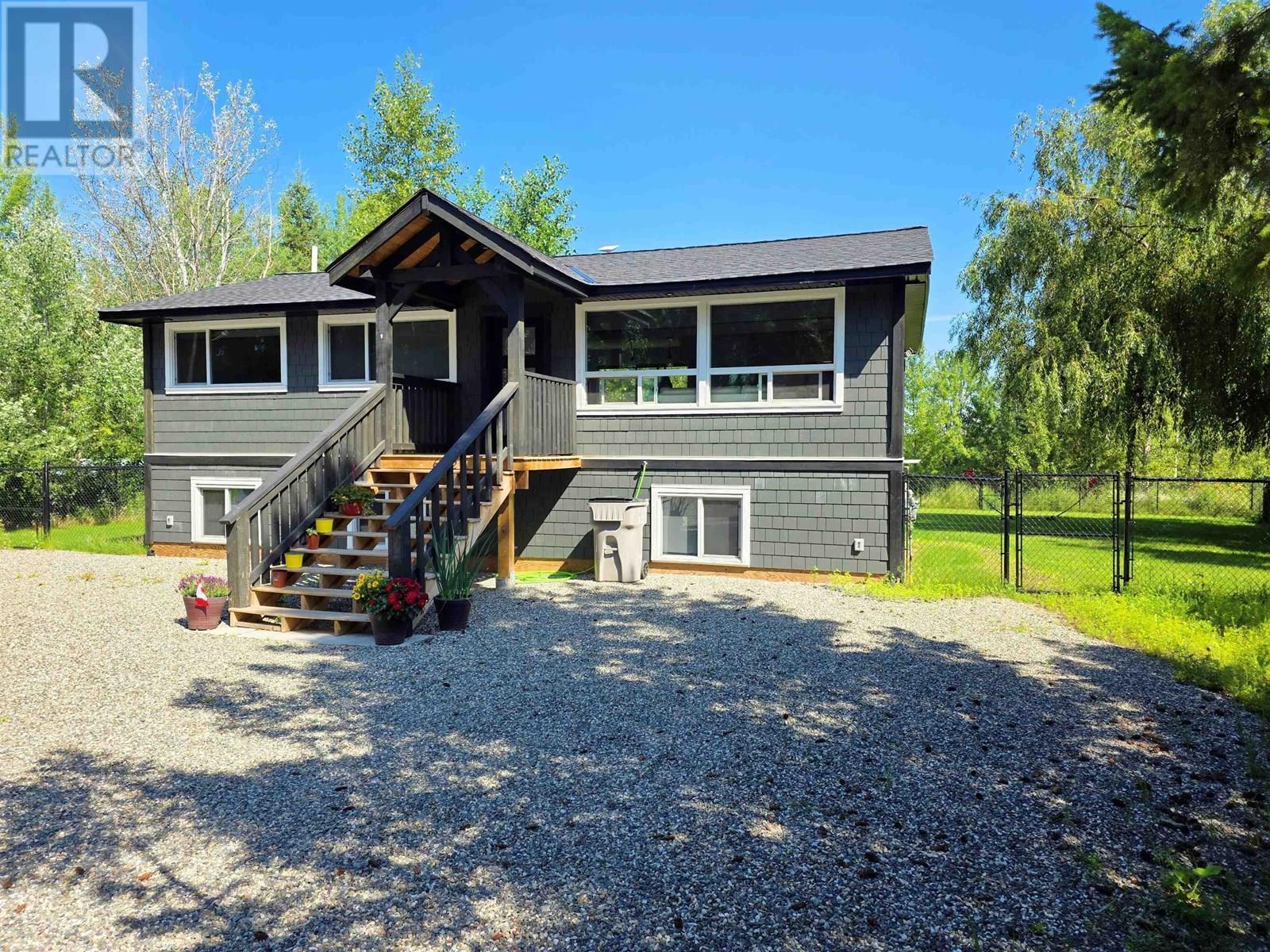 Property Photo:  672 Westland Road  BC V2J 4R6 