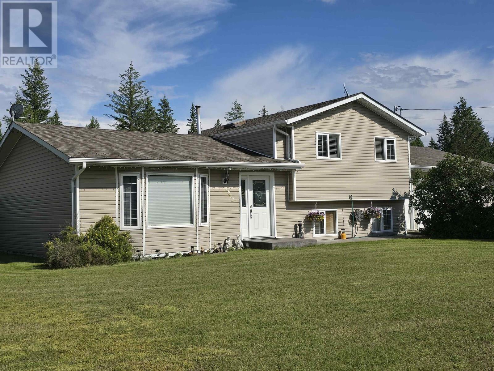 Photo de la propriété: 2802 Otter Road BC V2J 6L4