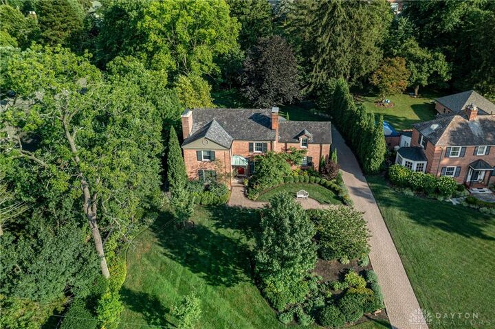 116 W Thruston Boulevard  Oakwood OH 45419 photo