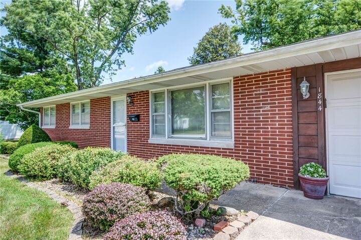 Property Photo:  1844 S Eastgate Drive  IL 62521 