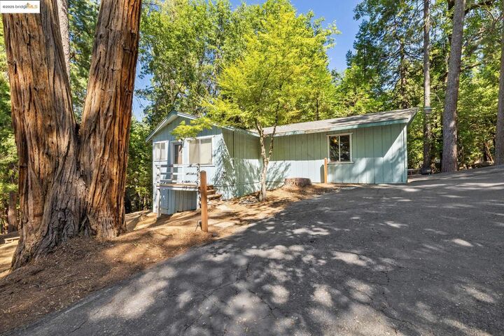 Property Photo: 24214 N Oxbow Lane CA 95370