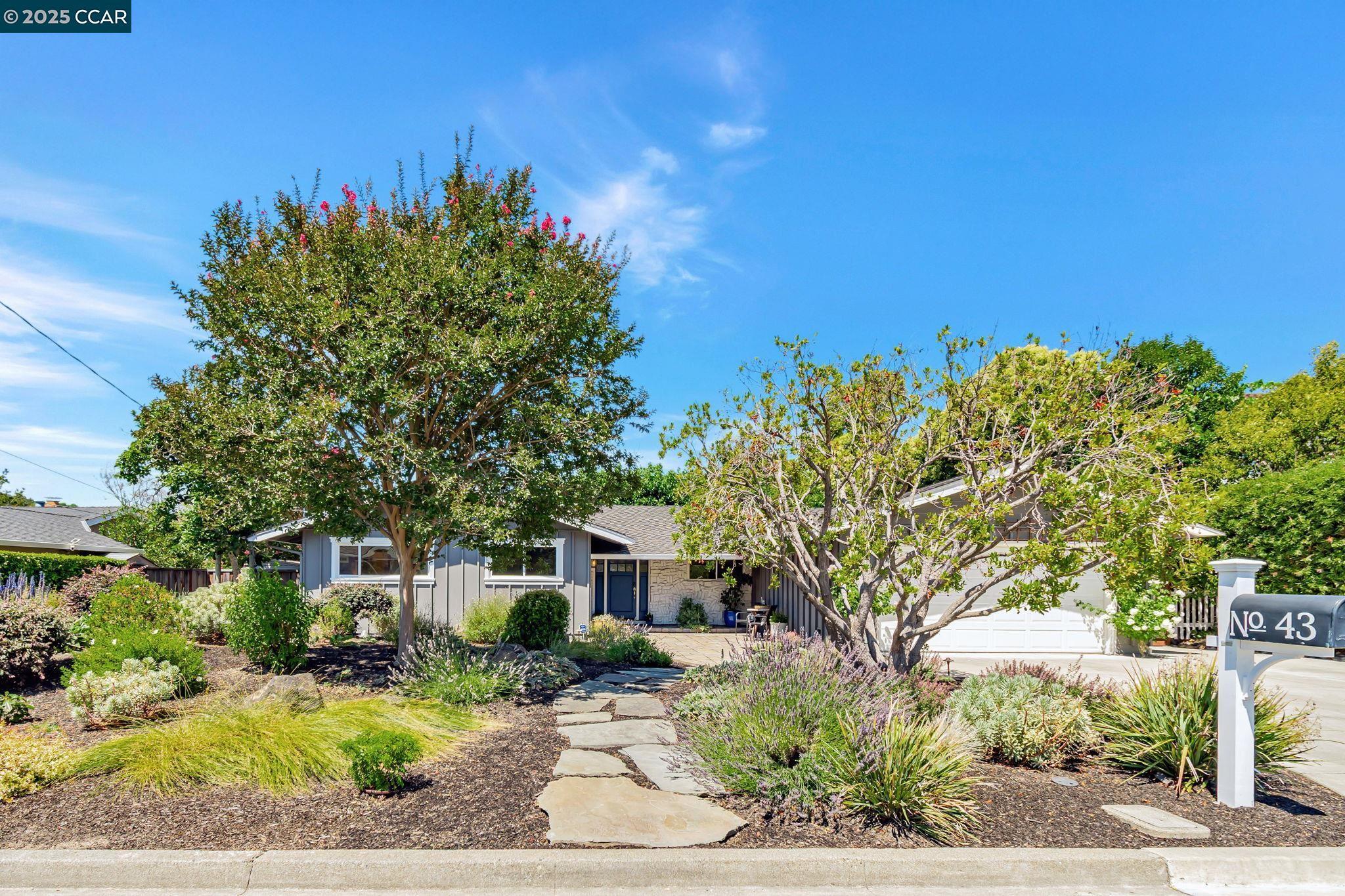 Property Photo: 43 Wandel Dr CA 94556