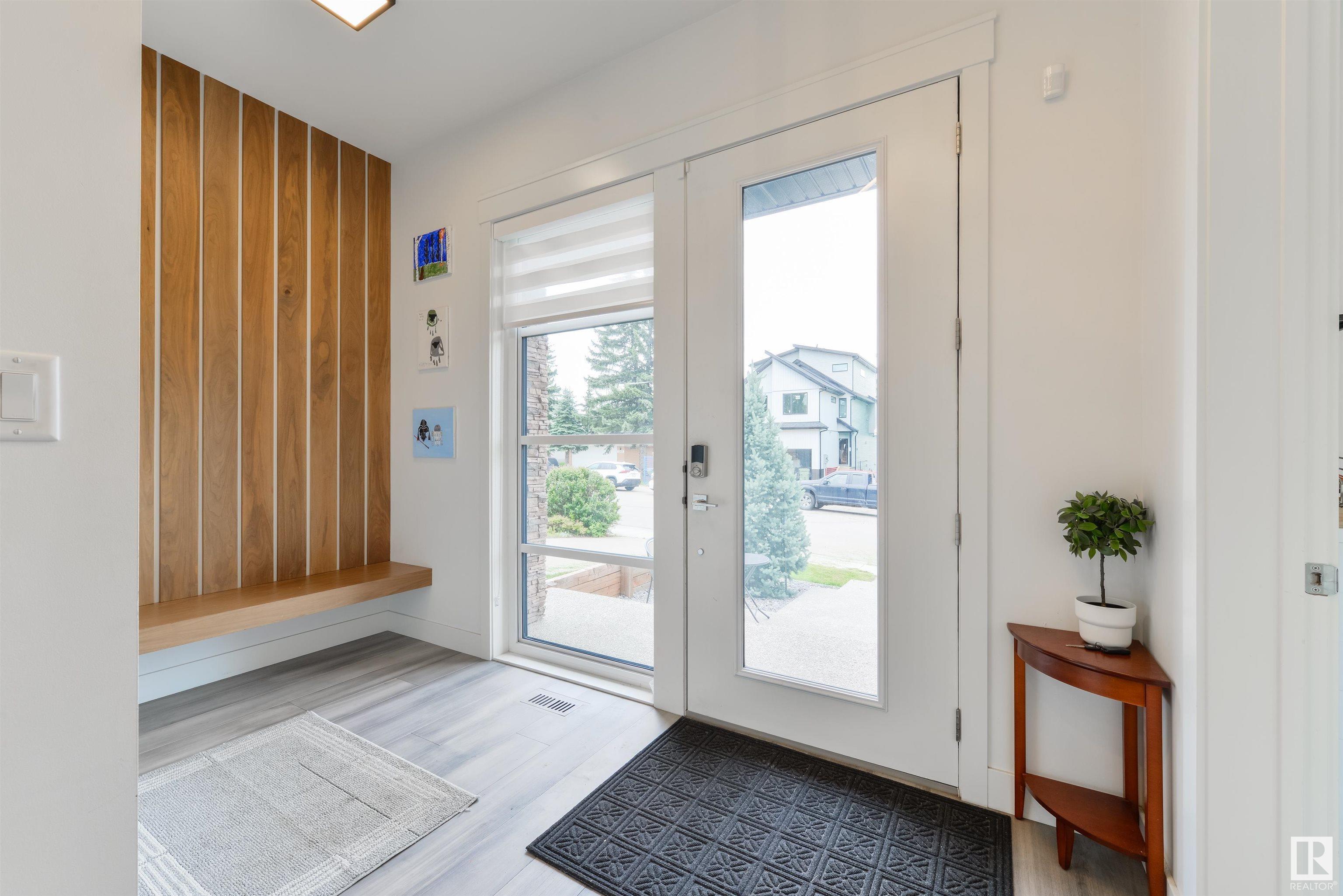 Property Photo:  12444 Lansdowne Drive NW  AB T6H 4L5 