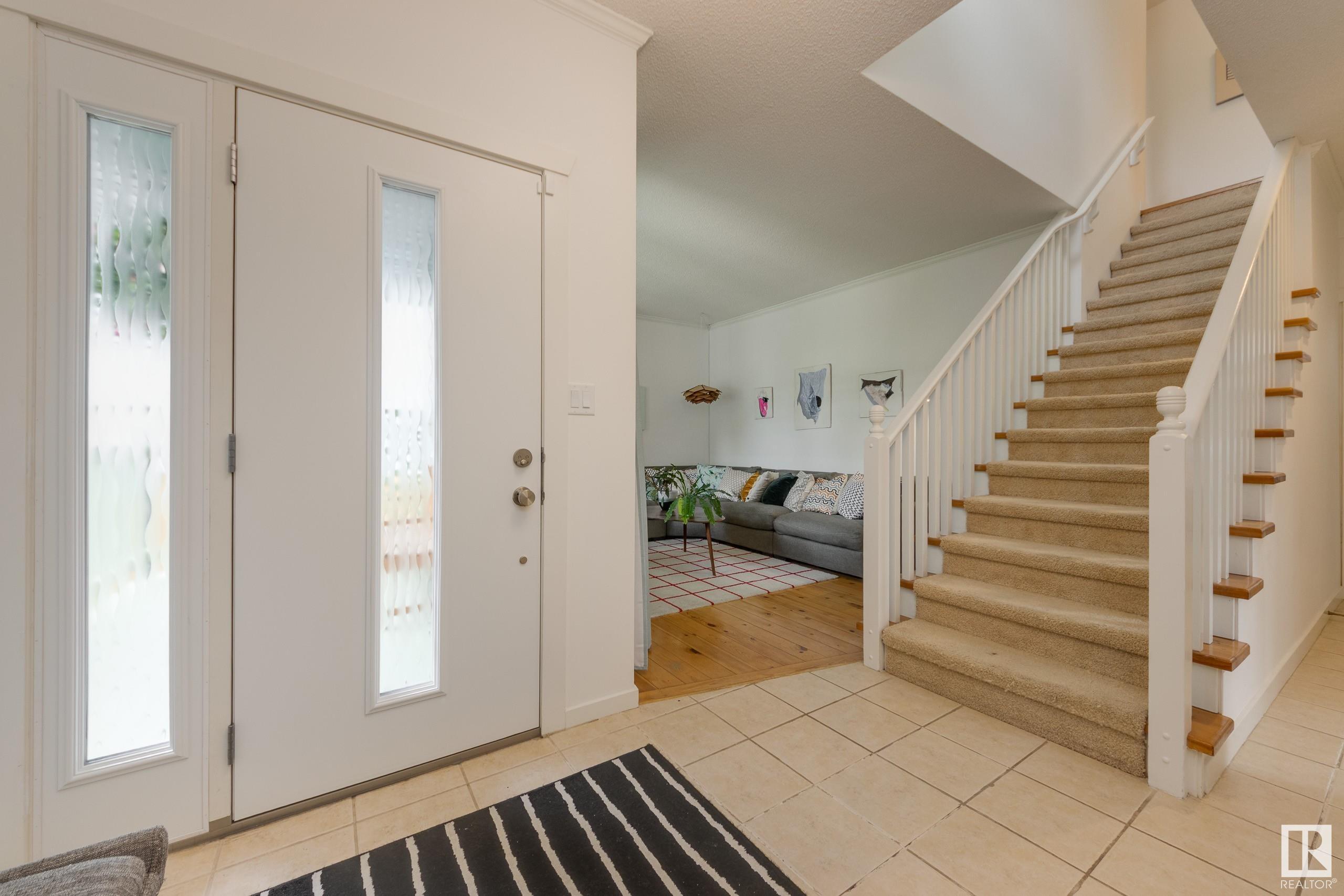 Property Photo:  11519 75 Avenue NW  AB T6G 0H9 