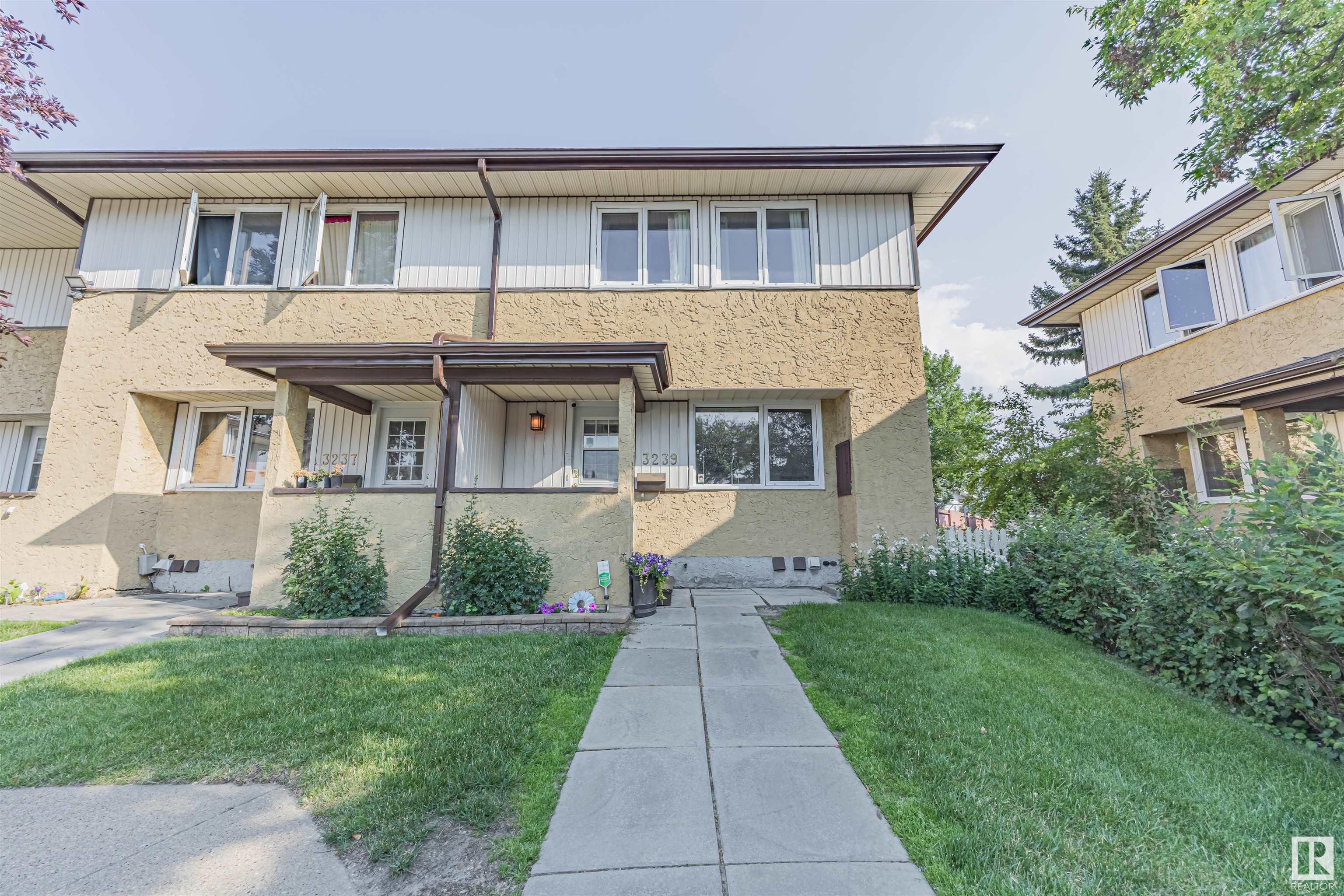 Property Photo: 3239 139 Avenue NW AB T5Y 1T2