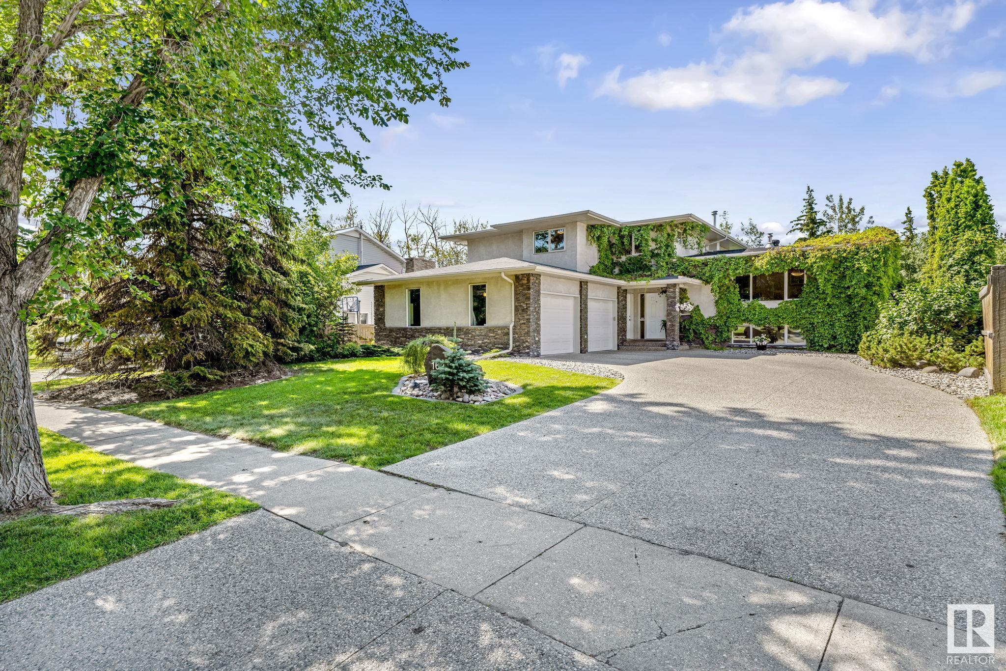 16207 Patricia Drive NW  Edmonton AB T5R 5N3 photo